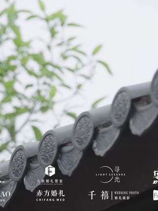 彤景模特老师覃霰： 徐艺文